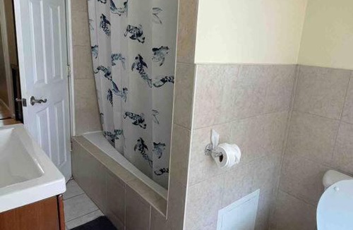 Communipaw Apartment | Liberty Dream - 20 min to NYC