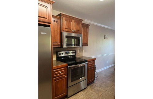 Cabot House | Lovely 3 bedroom, 2 bath home with play room