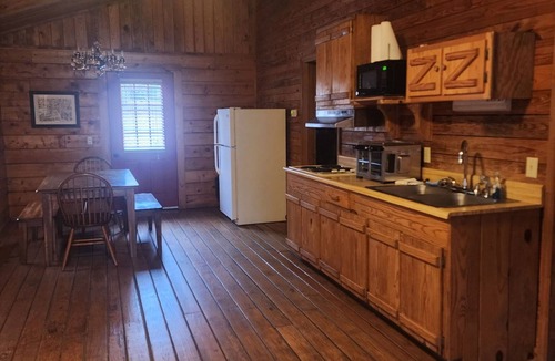 Wilburn Hotel | Lucky Trout Lodge