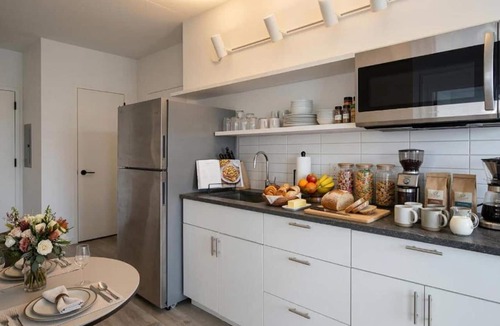 Hunters Point Apartment | Luxe Studio |King Bed | LIC |NYC