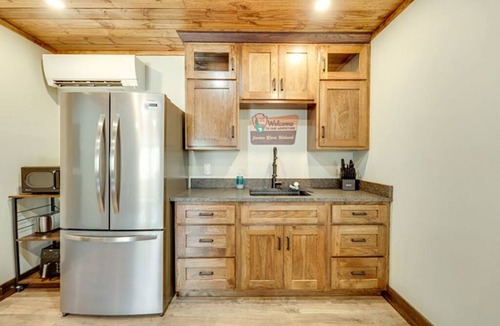Ponce De Leon Cabin | Luxury Family River Hideout near Branson & Silver Dollar City Unit 3