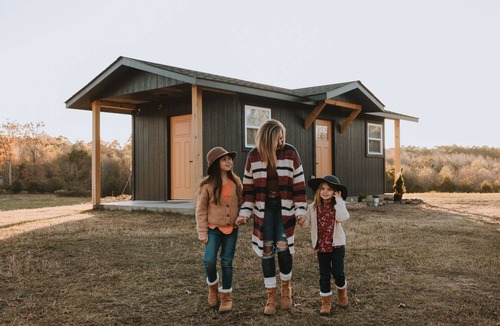Mena Resort | Luxury Glamping tent in Ouachita Mountains