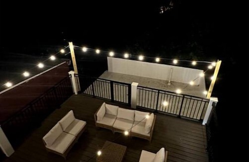 Newark Apartment | Luxury Home/Rooftop/15 min EWR