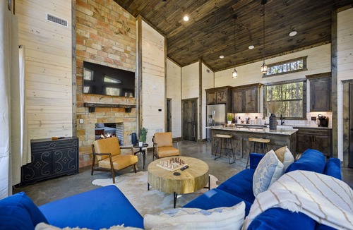 Pickens Cabin | Luxury modern country couples retreat. Private back porch with hot tub!
