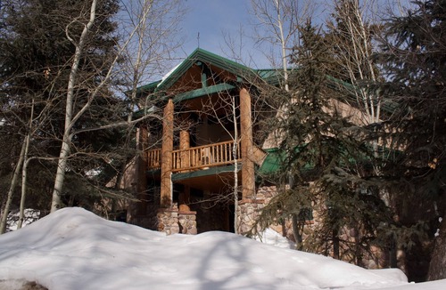 Sundance Cabin | Luxury Mountain Home. Hot Tub, 6 Bedrooms, 5.5 Bath, Theater, Steam Rm, Sauna