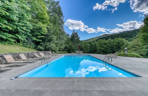 Waitsfield Condo | Mad River Valley Basecamp