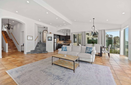Western Malibu House | Malibu 4BR Beachfront | Ocean Views | C&C