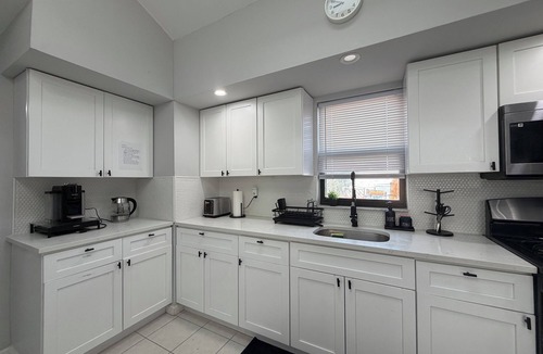Guttenberg Apartment | Manhattan View, 20Min to NYC, Bus and Ferry at the Door, 4-bedroom apt with AC