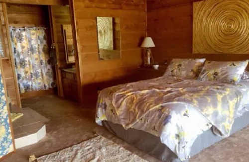 Denver Condo | March/April Spring special: sleeps 4 with boat dock on TN River/KY Lake