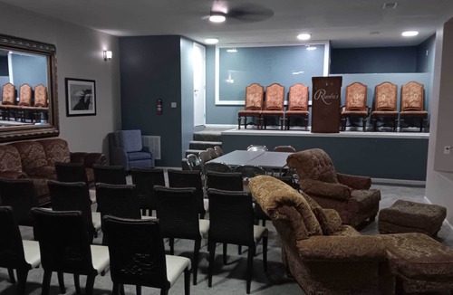 Memphis House | Massive 13-BR Estate with Private Pool, Sauna, Hot Tub, Casita, Abundant Parking