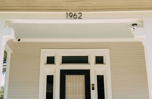 Memphis House | Midtown Manor by Pettigrew Adventures