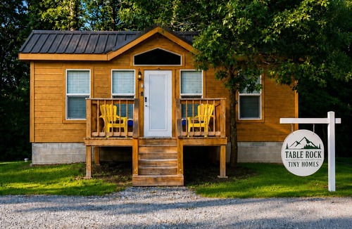 Eagle Rock House | Mill Creek Lake Retreat Cozy 1 bedroom by Table Rock Lake