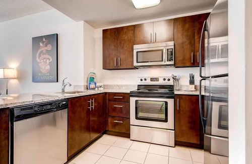 Hudson Exchange House | Modern 1BR | Full Kitchen | Free WiFi | Easy access to NYC
