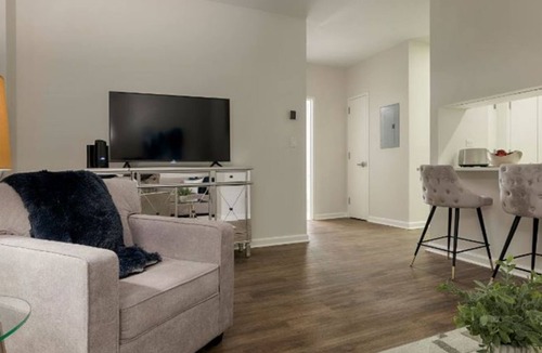 Financial District Condo | Modern 1BR Steps from City Hall & Downtown