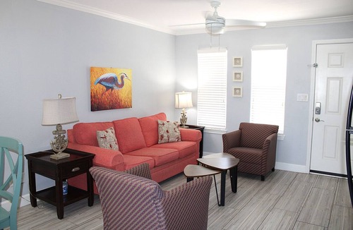 Rockport Condo | Modern retreat on the water