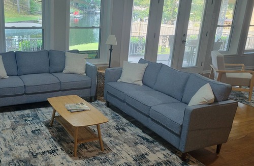 Piney House | Multi-Family Lake Front Getaway House, Quiet Cove
