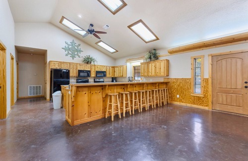 Broken Bow Cabin | Nature's Edge Resort | Pondside Retreat