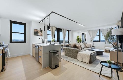 Newark Apartment | Near MetLife & NYC Spacious 2BR Apt 12