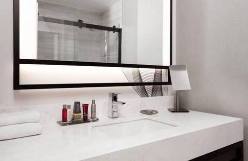 Financial District Hotel | New York Downtown Stay