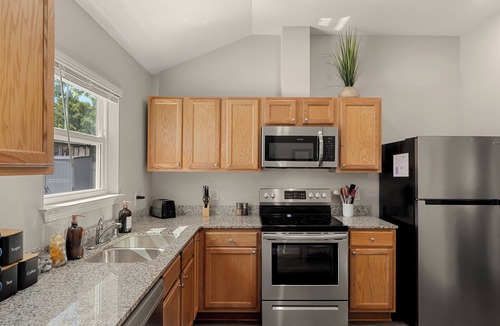 Laguna Beach Estates House | Ocean Oasis by Avantstay | Block to Beach | West PCB, Pet-Friendly