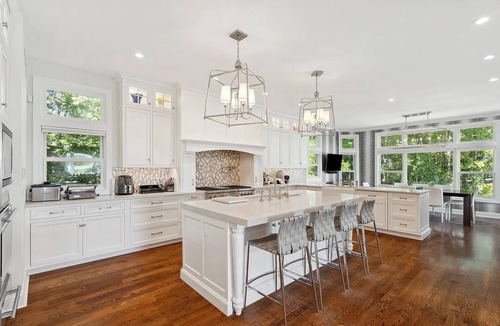 Water Mill House | Opulent Watermill Retreat: Exclusive Estate with Gourmet Kitchen & Outdoor Oasis
