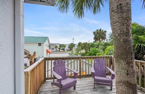 St. Augustine Beach Apartment | Palm Tree Suite 1 Block To Waves and Sand Prime St Aug Beach