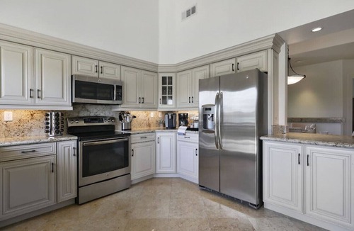 Palm Desert Condo | Palm Valley CC Full Club Access Golf & Cart, Tennis, Pickle Ball, Pool-Luxury 3 kings/3 full baths