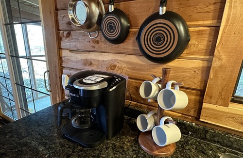 Pleasant Grove Cabin | Peaceful Cabin Retreat near Mountain View, AR
