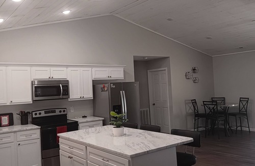 Van Buren House | Peaceful Stay Near Current River