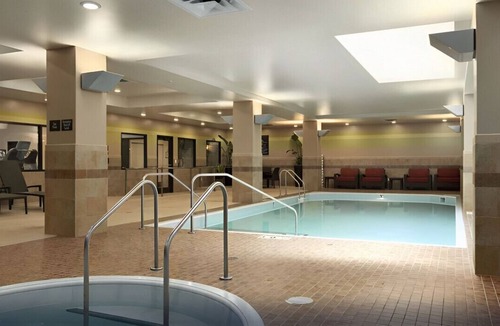 Downtown St. Louis House | Perfectly Appointed Suite for Groups! Free Wi-Fi!
