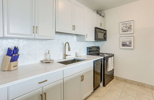 Galveston Condo | Pool & Beach Access: Oceanfront Galveston Condo