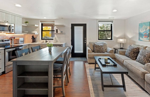 Deer Mountain Apartment | Private 1BR Lock-off Minutes to Park City & Deer Valley – Kitchen + AC