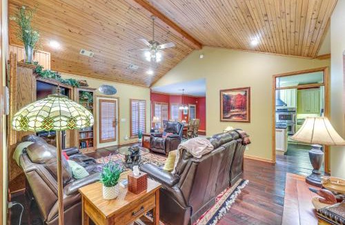 Heber Springs House | Private Dock: 'The River House' in Heber Springs!