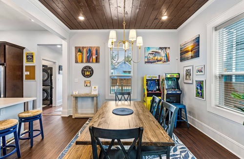 San Jacinto House | Private Pool & Hot Tub 2 Master Suites Walk To Beach Pet Friendly