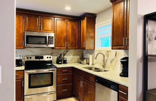 Candler-McAfee House | Quaint 3-Bedroom Haven: Cozy Retreat in Metro ATL