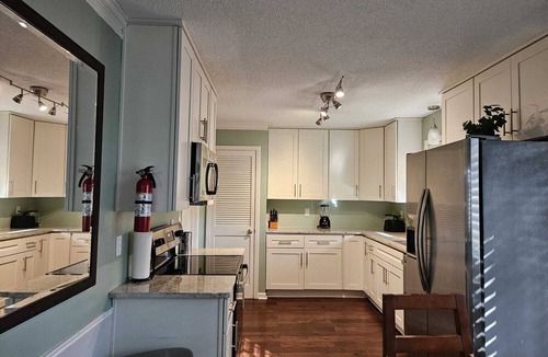Cordova House | Quaint 9-bedroom house in Memphis