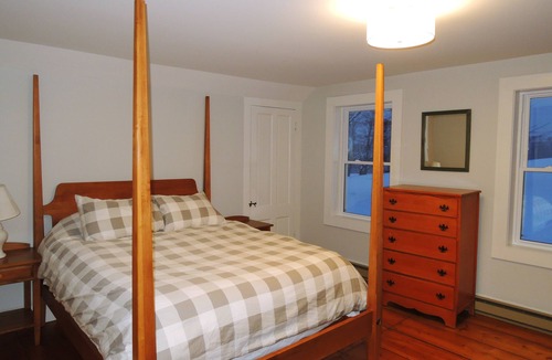 Brownington House | Quintessential Farmhouse with WiFi and incredible views in Brownington, VT