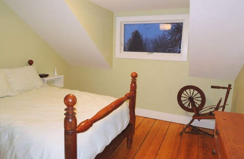 Brownington House | Quintessential Farmhouse with WiFi and incredible views in Brownington, VT