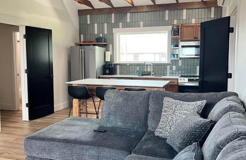 Uniontown House | R&R at the Barracks Unit B, of Triplex