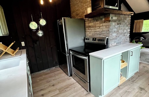 Franconia Ski Chalet | Recently Updated 4 Season Chalet at Cannon Mountain