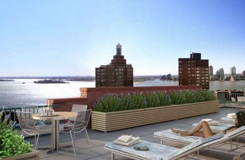 Battery Park City Condo | Rector Place Modern 1BR with Pool & BBQ Area