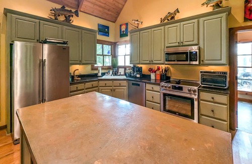 Heber Springs House | Reel River House ~ on the Little Red