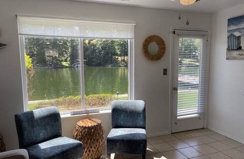 Mid America Condo | Relaxation Retreat-Cozy “Retreat” to unwind located directly on the water’s edge