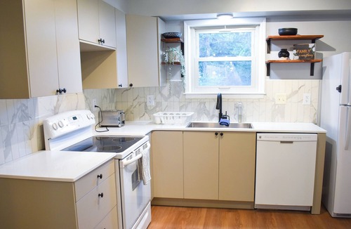 Lakeland House | Renovated home in Lakeland ~ Accessible and close to Interstate and Memphis!