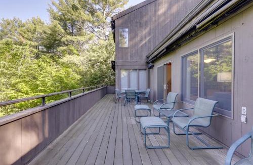 Quechee House | Resort-Style Community! Quechee Chalet w/Deck