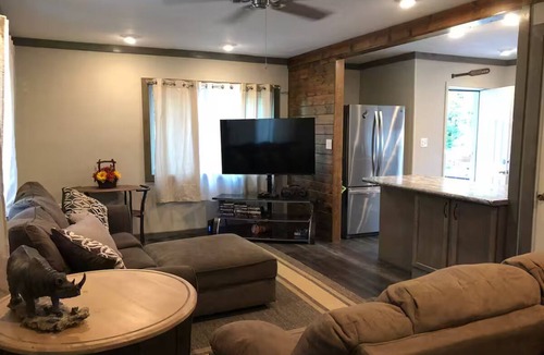 Wappapello House | Ridge Road Casita