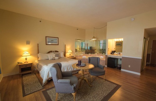 Alexandria Bay Resort | Riveredge Resort
