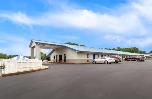Lexington Hotel | Rodeway Inn Lexington West