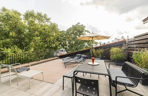 Greenpoint Apartment | Rove Travel | Leonard | 2BR PH Loft McCarren Park