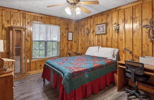 Magnolia Other | Rustic and Cozy Home 3 bedrooms and 2 full bathrooms on 150 acres